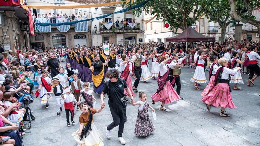 La història de la festa del ball de Gitanes de Sant Vicenç quedarà recollida en un llibre